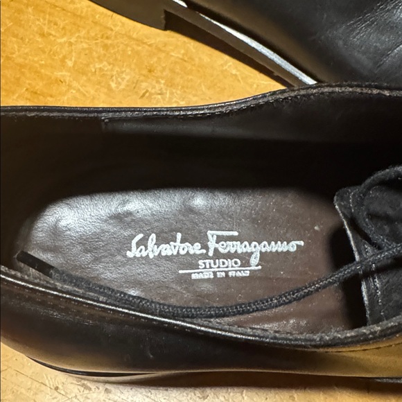 Salvatore Ferragamo Studio black captoe dress shoes size 9EE - Picture 7 of 7